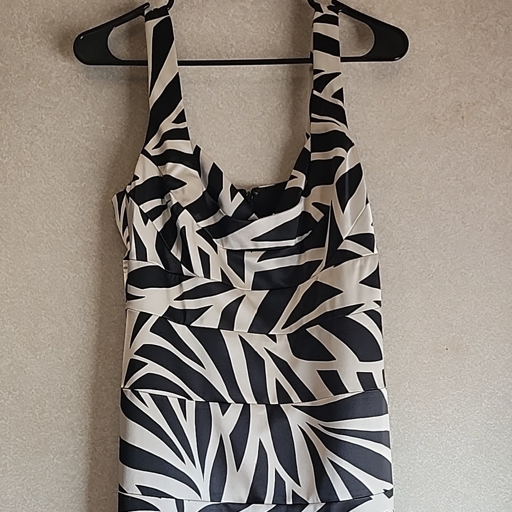 London Times Black and White Patterned Dress